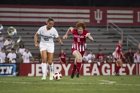 BLOOMINGTON, IN - SEPTEMBER 13, 2018 - Midfielder/Forward Grace Geise #8 of the Indiana Hoosiers during the game between the Michigan Wolverines and the Indiana Hoosiers at Bill Armstrong Stadium in Bloomington, IN. Photo By Lydia Knoll/Indiana Athletics