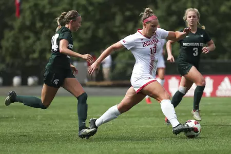 BLOOMINGTON, IN - SEPTEMBER 16, 2018 - Forward Maya Piper #13 of the Indiana Hoosiers during the game between the Michigan State Spartans and the Indiana Hoosiers at Bill Armstrong Stadium in Bloomington, IN. Photo By Craig Bisacre/Indiana Athletics