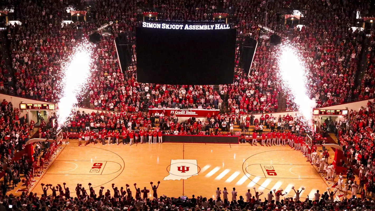 BLOOMINGTON, IN - 2018.09.29 - Hoosier Hysteria