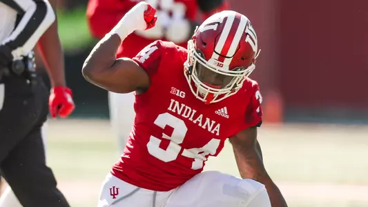 BLOOMINGTON, IN - NOVEMBER 10, 2018 - linebacker Cam Jones #34 of the Indiana Hoosiers during the game between the Maryland Terrapins and the Indiana Hoosiers at Memorial Stadium in Bloomington, IN. Photo By Rose Bythrow/Indiana Athletics