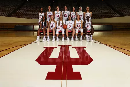 2021-22 WBB Team Photo