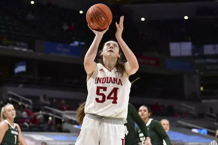 Mackenzie Holmes