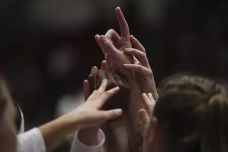 BLOOMINGTON, IN - 2019.09.06 - Volleyball vs. Oklahoma