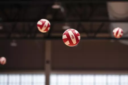 BLOOMINGTON, IN - 2019.10.05 - Volleyball vs. Northwestern