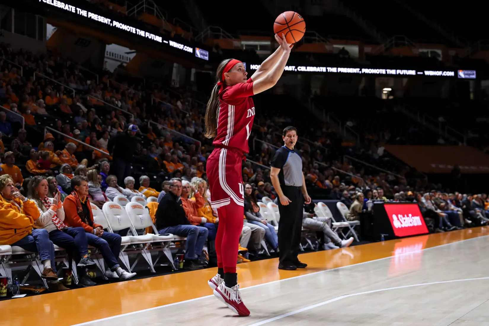 BLOOMINGTON, IN - November 14, 2022 - guard Sara Scalia #14 of the Indiana Hoosiers during the game between the Tennessee Lady Vols and the Indiana Hoosiers at Simon Skjodt Assembly Hall in Bloomington, IN. Photo By Gracie Farrall\Indiana Athletics