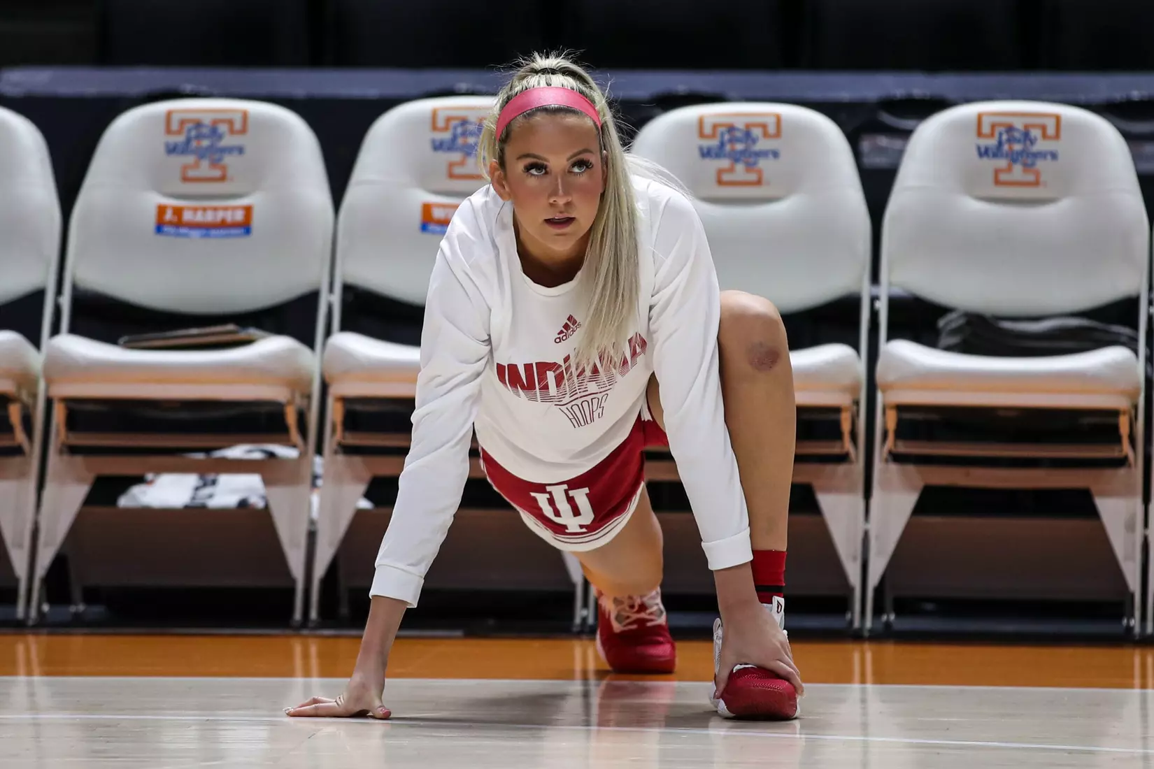 BLOOMINGTON, IN - November 14, 2022 - guard Sydney Parrish #33 of the Indiana Hoosiers during the game between the Tennessee Lady Vols and the Indiana Hoosiers at Simon Skjodt Assembly Hall in Bloomington, IN. Photo By Gracie Farrall\Indiana Athletics