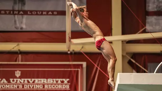 BLOOMINGTON, IN - October 01, 2022 - Quinn Henninger during the meet with the Indiana Hoosiers at Counsilman-Billingsley Aquatics Center in Bloomington, IN. Photo By Chris Conaway