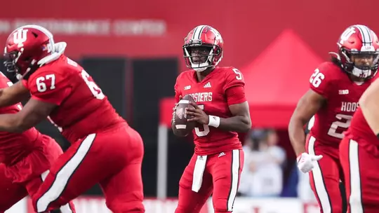 BLOOMINGTON, IN - November 05, 2022 - quarterback Dexter Williams II #5 of the Indiana Hoosiers during the game between the Penn State Nittany Lions and the Indiana Hoosiers at Memorial Stadium in Bloomington, IN. Photo By Gracie Farrall\Indiana Athletics