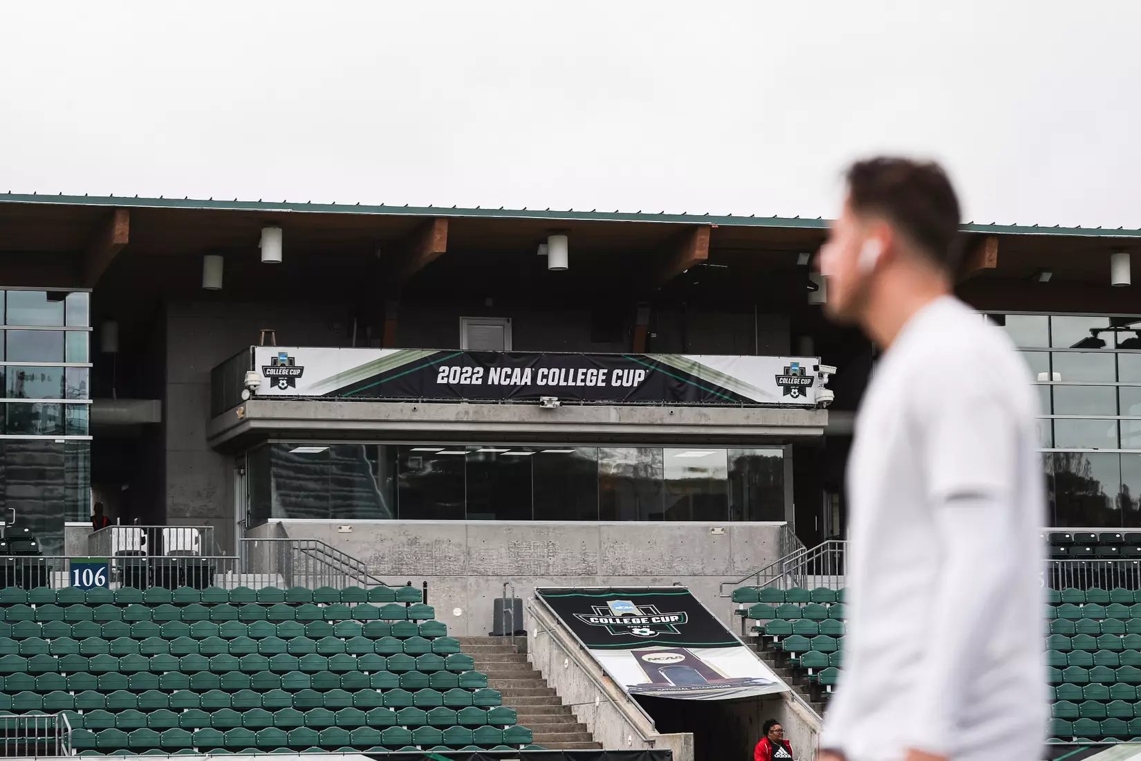 BLOOMINGTON, IN - December 08, 2022 - the Indiana Hoosiers Men’s Soccer Team during practice at WakeMed Soccer Park in Cary, NC. Photo By \GHF#2\