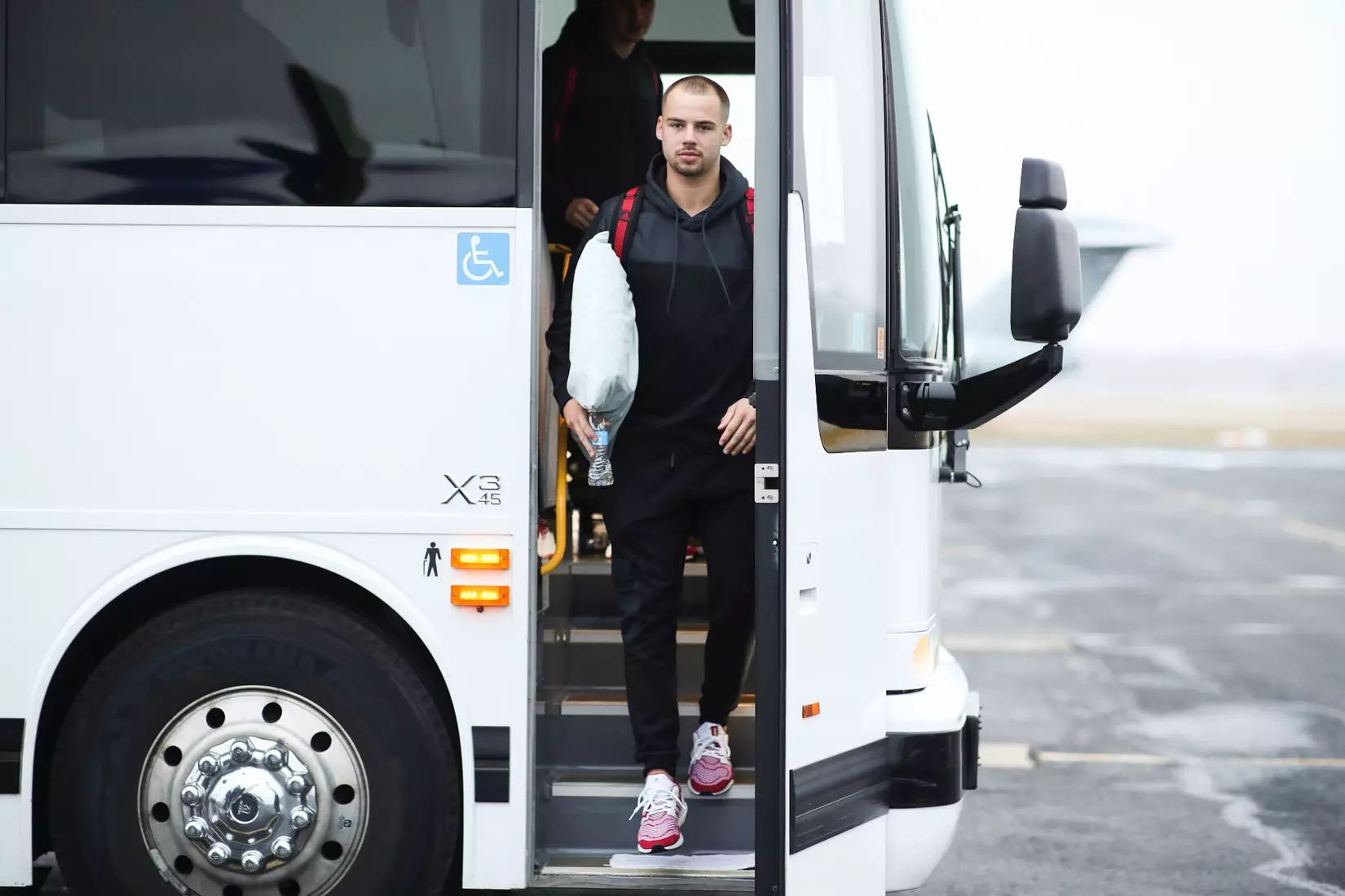 BLOOMINGTON, IN - December 07, 2022 - defender Jansen Miller #6 of the Indiana Hoosiers arriving at the team hotel in Cary, NC. Photo By \AWM#2\