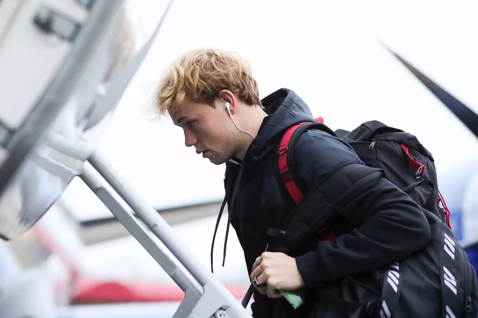 BLOOMINGTON, IN - December 07, 2022 - midfielder Samuel Sarver #9 of the Indiana Hoosiers arriving at the team hotel in Cary, NC. Photo By \AWM#2\