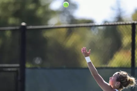 W Tennis loss photo