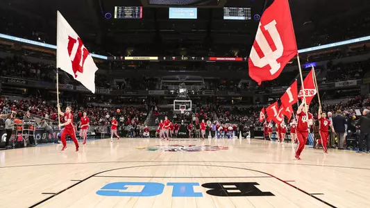 Men's basketball warm up