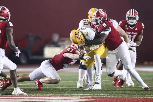 BLOOMINGTON, IN - NOVEMBER 20, 2021 - defensive lineman James Head Jr. #6 of the Indiana Hoosiers during the game between the Minnesota Golden Gophers and the Indiana Hoosiers at Memorial Stadium in Bloomington, IN. Photo By Sammy Nance/Indiana Athletics