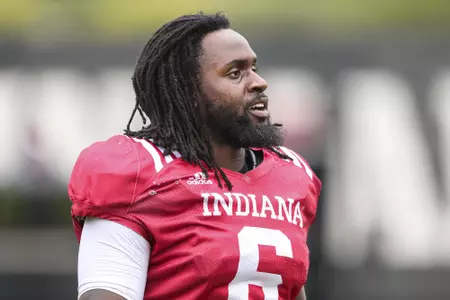 BLOOMINGTON, IN - AUGUST 15, 2022 - defensive lineman James Head Jr. #6 of the Indiana Hoosiers during practice at Mellencamp Field in Bloomington, IN. Photo By Andrew Mascharka/Indiana Athletics