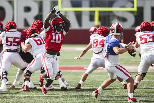 BLOOMINGTON, IN - August 19, 2022 - outside linebacker Myles Jackson #10 of the Indiana Hoosiers during Fall Camp at John Mellencamp Pavillion in Bloomington, IN. Photo By Gracie Farrall\Indiana Athletics