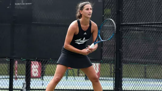 BLOOMINGTON, IN - September 23, 2022 - Alexandra Staiculescu during the match between the Xavier Musketeers and the Indiana Hoosiers at IU Tennis Center in Bloomington, IN. Photo By Gretta Cohoon/Indiana Athletics
