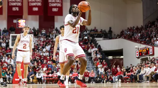 Mackenzie Mgbako v Wright State