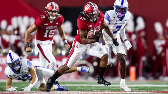 BLOOMINGTON, IN - September 08, 2023 - running back Josh Henderson #26 of the Indiana Hoosiers during the game between the Indiana State Sycamores and the Indiana Hoosiers at Memorial Stadium in Bloomington, IN. Photo By Andrew Mascharka/Indiana Athletics