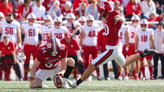 BLOOMINGTON, IN - November 4th, 2023 - kicker Chris Freeman #80 of the Indiana Hoosiers during the game between the Wisconsin Badgers and the Indiana Hoosiers at Memorial Stadium in Bloomington, IN. Photo By Trent Barnhart/Indiana Athletics