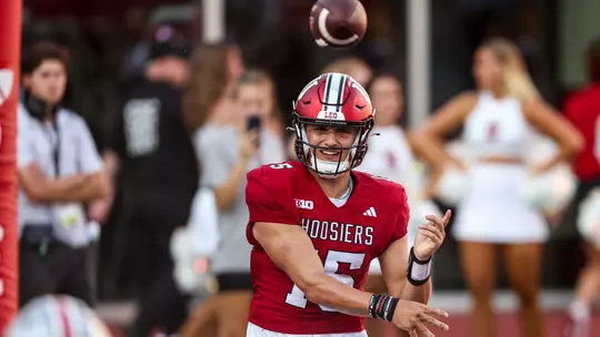 BLOOMINGTON, IN - September 02, 2023 - quarterback Brendan Sorsby # 15 of the Indiana Hoosiers during the game between the Ohio State Buckeyes and the Indiana Hoosiers at Memorial Stadium in Bloomington, IN. Photo By Andrew Mascharka/Indiana Athletics