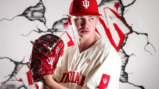 BLOOMINGTON, IN - NOVEMBER 03, 2022 - right-handed pitcher Ayden Decker-Petty #45 of the Indiana Hoosiers during Photo Day at Bart Kaufman Field in Bloomington, IN. Photo By Andrew Mascharka/Indiana Athletics