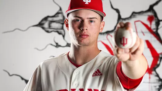 BLOOMINGTON, IN - NOVEMBER 04, 2022 - left-handed pitcher Nathan Ball #39 of the Indiana Hoosiers during photo day at Bart Kaufman Field in Bloomington, IN. Photo By Andrew Mascharka/Indiana Athletics