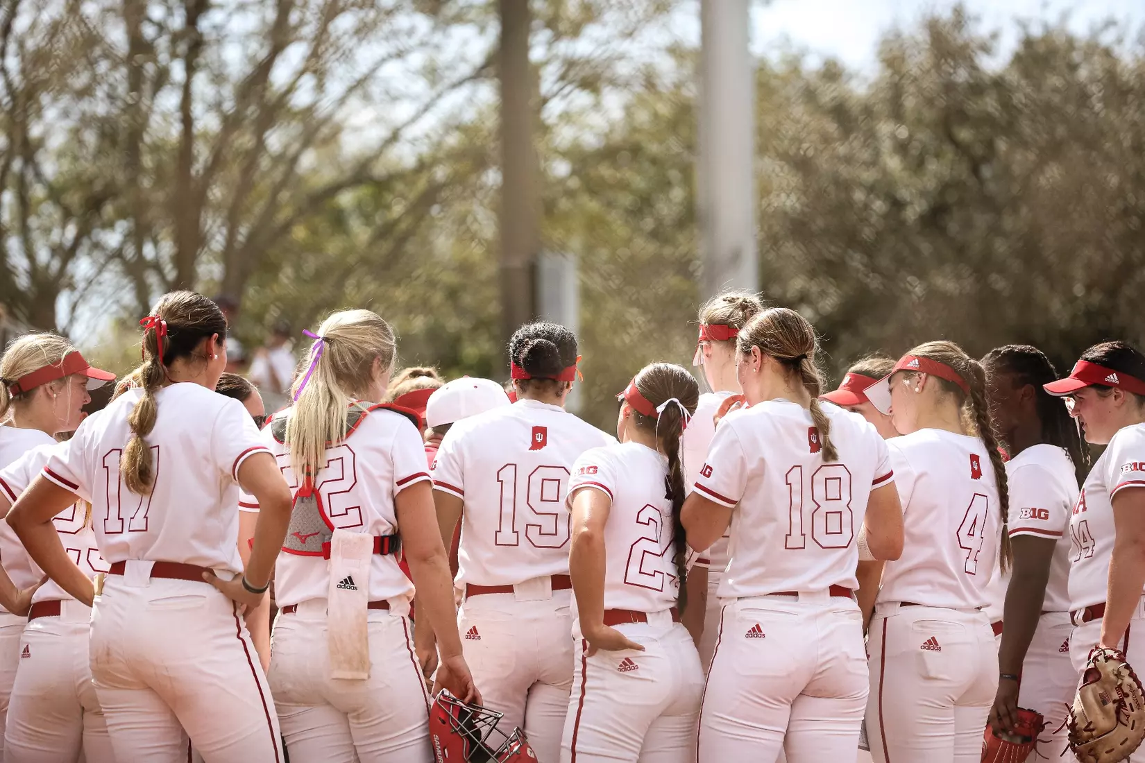CLEARWATER, FL - February 16, 2023 - the Indiana University Hoosier Softball Team during the game between the Louisiana Ragin' Cajuns and the Indiana Hoosiers at Eddie C. Moore Complex in Clearwater, FL. Photo By Trent Barnhart/Indiana Athletics