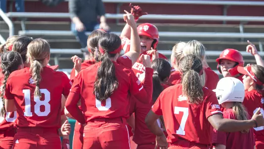 Softball - Taryn Kern Home Run