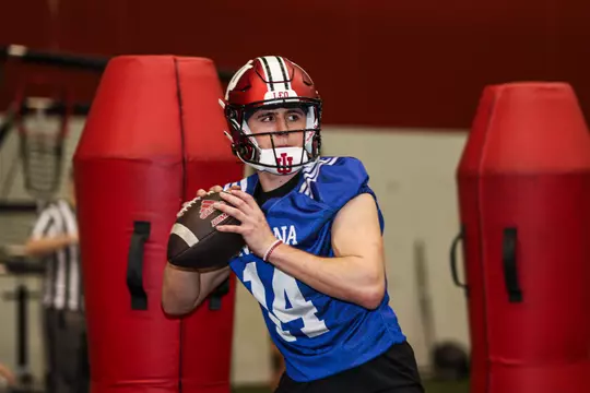 BLOOMINGTON, IN - March 04, 2023 - quarterback Brock Lowry #14 of the Indiana Hoosiers during spring practice at Mellencamp Pavilion in Bloomington, IN. Photo By Trent Barnhart/Indiana Athletics