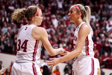 Sydney Parrish and Grace Berger