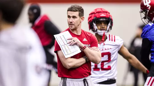 BLOOMINGTON, IN - March 07, 2023 - Indiana Hoosiers Offensive Coordinator and Quarterbacks Coach Walt Bell during Spring Camp at John Mellencamp Pavillion in Bloomington, IN. Photo By Andrew Mascharka/Indiana Athletics