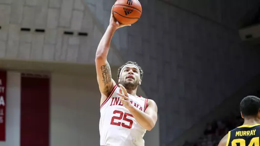 Race Thompson v IOWA