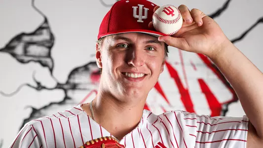 BLOOMINGTON, IN - NOVEMBER 04, 2022 - left-handed pitcher/outfielder Ryan Kraft #29 of the Indiana Hoosiers during photo day at Bart Kaufman Field in Bloomington, IN. Photo By Andrew Mascharka/Indiana Athletics