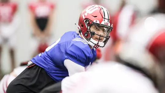 BLOOMINGTON, IN - March 09, 2023 - quarterback Tayven Jackson #2 of the Indiana Hoosiers during practice at Mellencamp in Bloomington, IN. Photo By Chris Conaway/Indiana Athletics