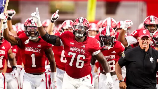 BLOOMINGTON, IN - September 02, 2022 - offensive lineman Matthew Bedford #76 of the Indiana Hoosiers during the game between the Fighting Illini and the Indiana Hoosiers at Memorial Stadium in Bloomington, IN. Photo By Gracie Farrall\Indiana Athletics