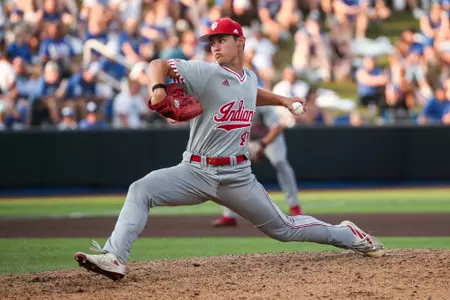 Bothwell, Hoosiers Battle to the End Image