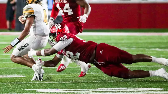 BLOOMINGTON, IN - September 10, 2022 - defensive back Jamari Sharpe #22 of the Indiana Hoosiers during the game between the Idaho Vandals and the Indiana Hoosiers at Memorial Stadium in Bloomington, IN. Photo By Chris Conaway