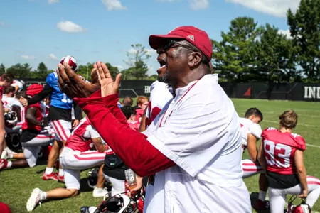 BLOOMINGTON, IN - AUGUST 17, 2022 - Indiana Hoosiers Defensive Line Coach Paul Randolph during practice at Mellencamp Field in Bloomington, IN. Photo By Andrew Mascharka/Indiana Athletics