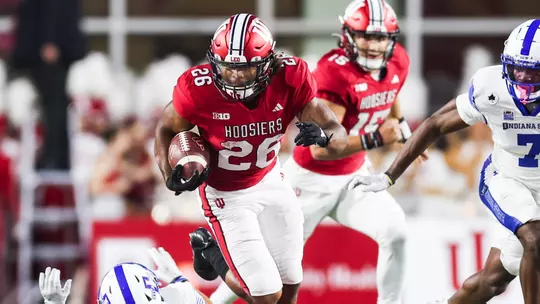 BLOOMINGTON, IN - September 8, 2023 - running back Josh Henderson #26 of the Indiana Hoosiers during the game between the Indiana Hoosiers and the Indiana State Sycamores at Memorial Stadium in Bloomington, IN. Photo By Pearson Georges/Indiana Athletics