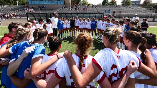 BLOOMINGTON, IN - September 17, 2023 - the Indiana Hoosiers Women's Soccer Team during the game between the Rutgers Scarlet Knights  and the Indiana Hoosiers at Bill Armstrong Stadium in Bloomington, IN. Photo By Gretta Cohoon/Indiana Athletics