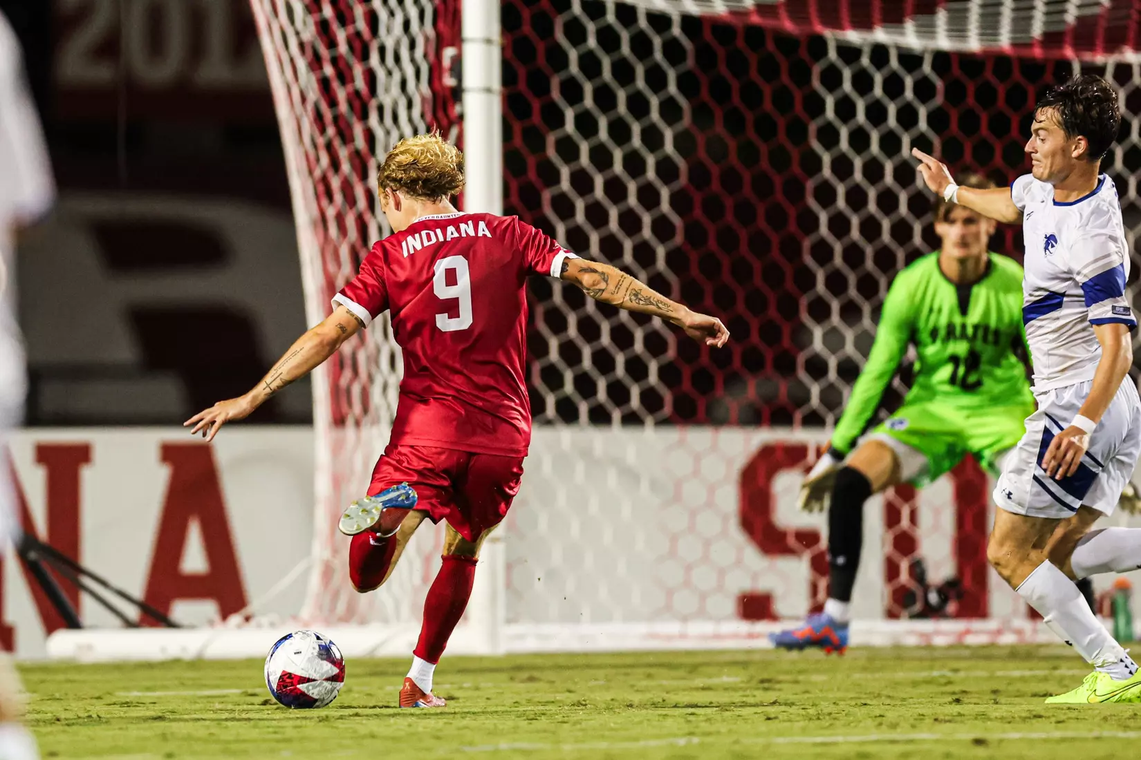 BLOOMINGTON, IN - September 04, 2023 - midfielder Samuel Sarver #9 of the Indiana Hoosiers during the game between the Seton Hall Pirates and the Indiana Hoosiers at Bill Armstrong Stadium in Bloomington, IN. Photo By Trent Barnhart/Indiana Athletics