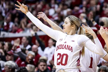 BLOOMINGTON, IN - January 04, 2024 - guard Julianna (Jules) LaMendola of the Indiana Hoosiers during the game between the Michigan Wolverines and the Indiana Hoosiers at Simon Skjodt Assembly Hall in Bloomington, IN. Photo By Gretta Cohoon/Indiana Athletics