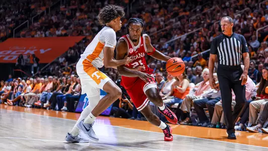 Mackenzie Mgbako at Tennessee