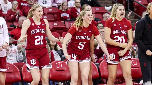 Henna Sandvik, Lenee Beaumont, Julianna LaMendola
