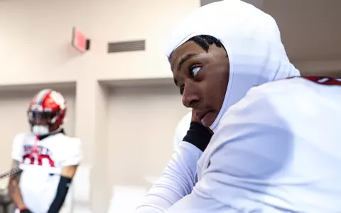 BLOOMINGTON, IN - March 26, 2024 - defensive back Dontrae Henderson #20 of the Indiana Hoosiers during practice at Memorial Stadium in Bloomington, IN. Photo By Andrew Mascharka/Indiana Athletics
