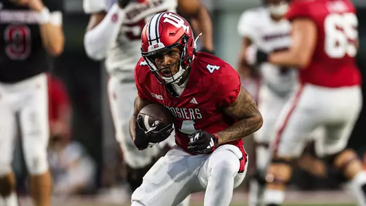 BLOOMINGTON, IN - April 18th, 2024 - wide receiver Myles Price #4 of the Indiana Hoosiers during the 2024 Indiana Football Spring Game at Memorial Stadium in Bloomington, Indiana. Photo By Trent Barnhart/Indiana Athletics