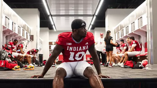 BLOOMINGTON, IN - August 31, 2024 - wide receiver Miles Cross #19 of the Indiana Hoosiers during the game between the FIU Panthers and the Indiana Hoosiers at Memorial Stadium in Bloomington, Indiana. Photo By Trent Barnhart/Indiana Athletics