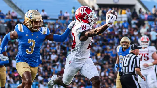 PASADENA, CA - September 14, 2024 - wide receiver Miles Cross #19 of the Indiana Hoosiers during the game between the UCLA Bruins and the Indiana Hoosiers at the Rose Bowl Stadium in Pasadena, California. Photo By Trent Barnhart/Indiana Athletics