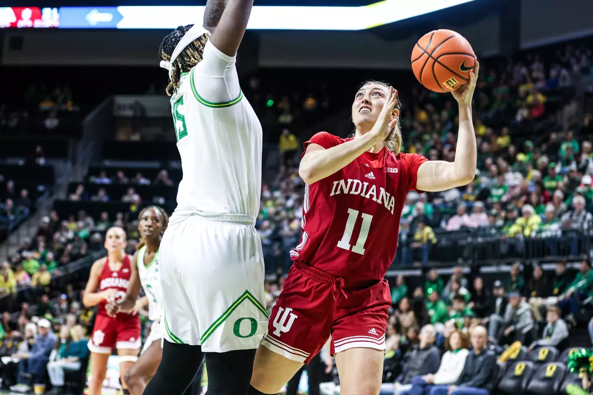 BLOOMINGTON, IN - January 24, 2025 - forward Karoline Striplin #11 of the Indiana Hoosiers during the game between the University of Oregon Ducks and the Indiana Hoosiers at Simon Skjodt Assembly Hall in Bloomington, IN. Photo By Kaitlyn Grifonetti/Indiana Athletics